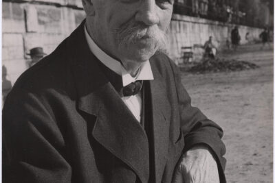 Portrait d'Albert Schweitzer à Paris (1952) - Agrandir l'image 5 sur 6, fenêtre modale